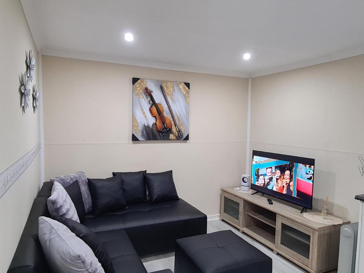 Cozy Cabin Midrand Buitenkant foto