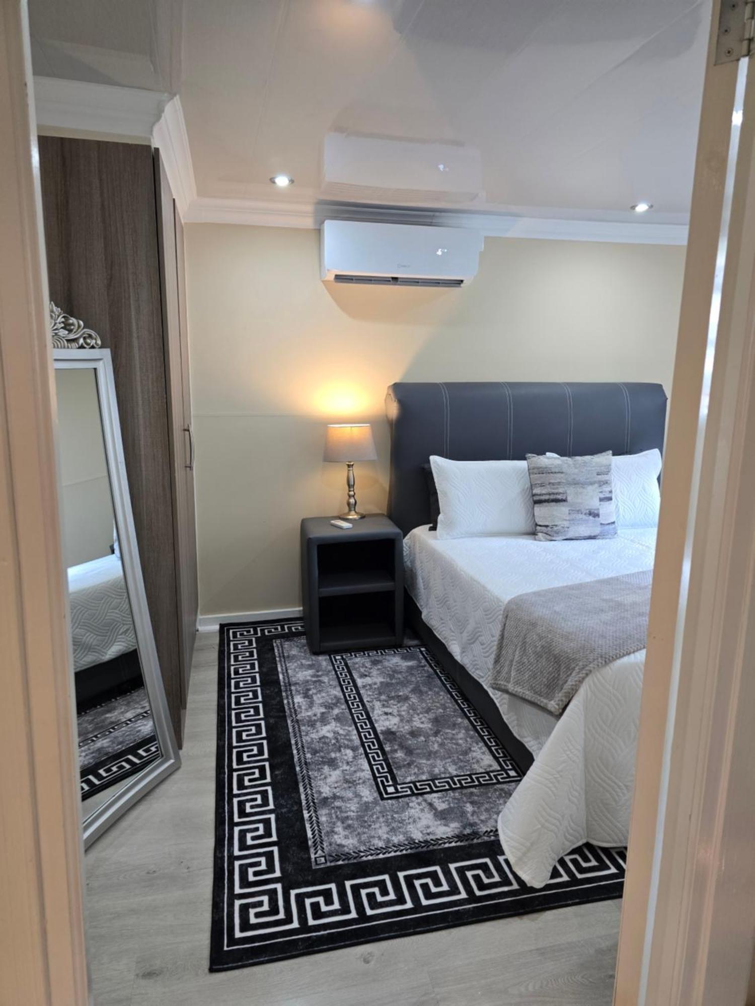 Cozy Cabin Midrand Buitenkant foto