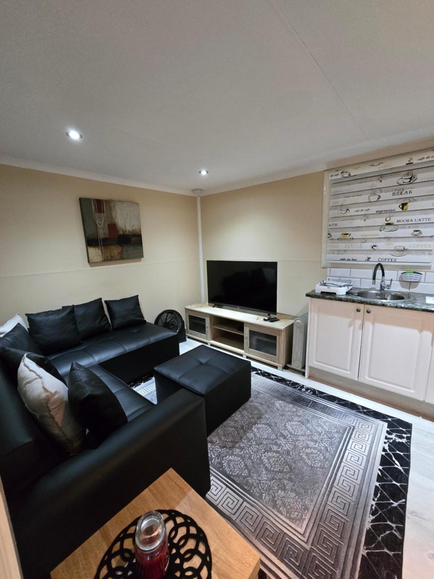 Cozy Cabin Midrand Buitenkant foto