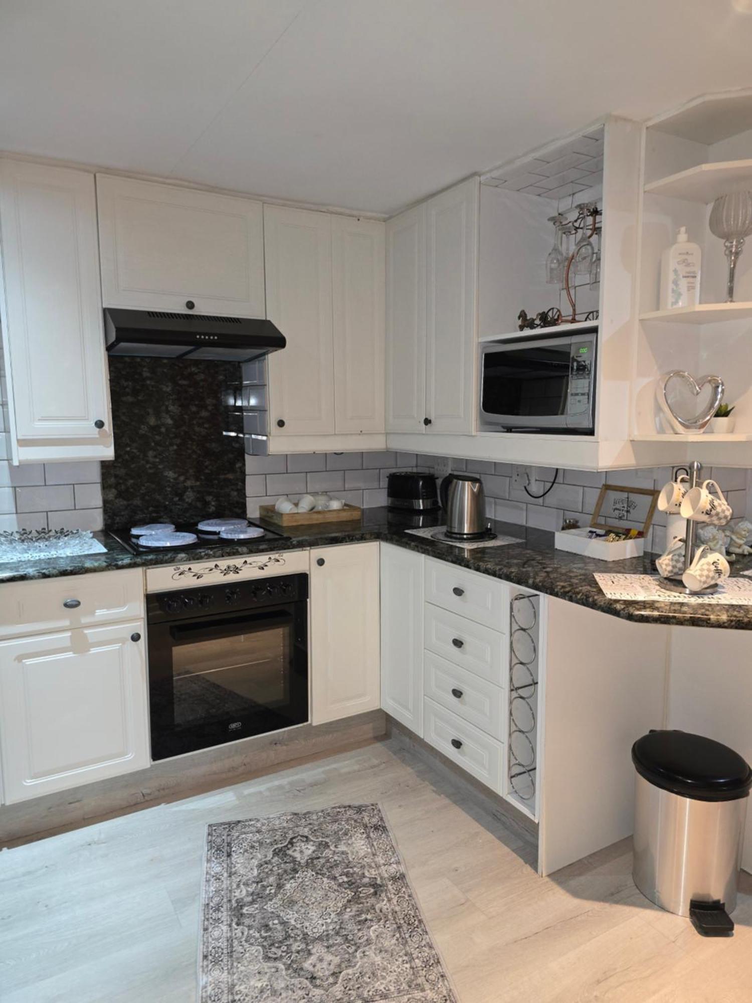 Cozy Cabin Midrand Buitenkant foto